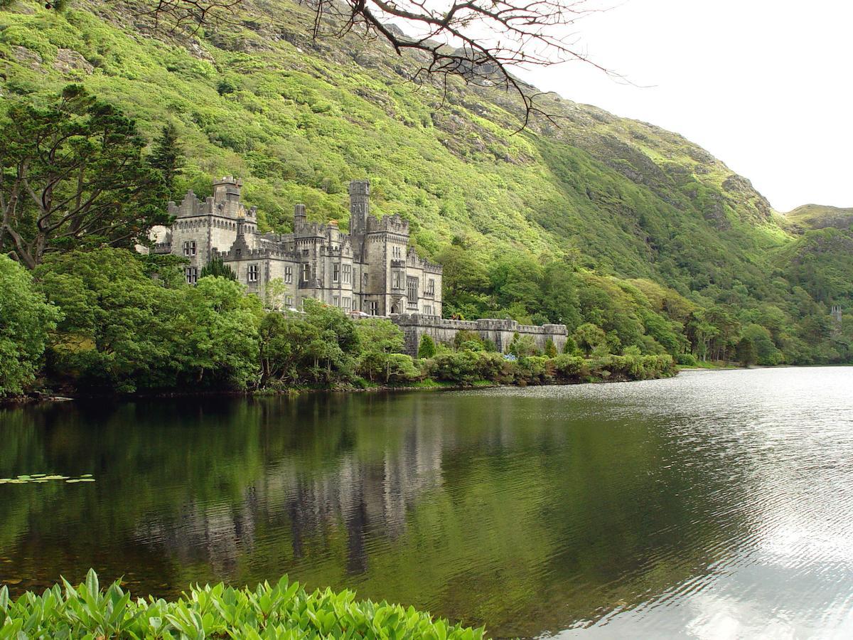 Kylemore Pass Hotel 3*