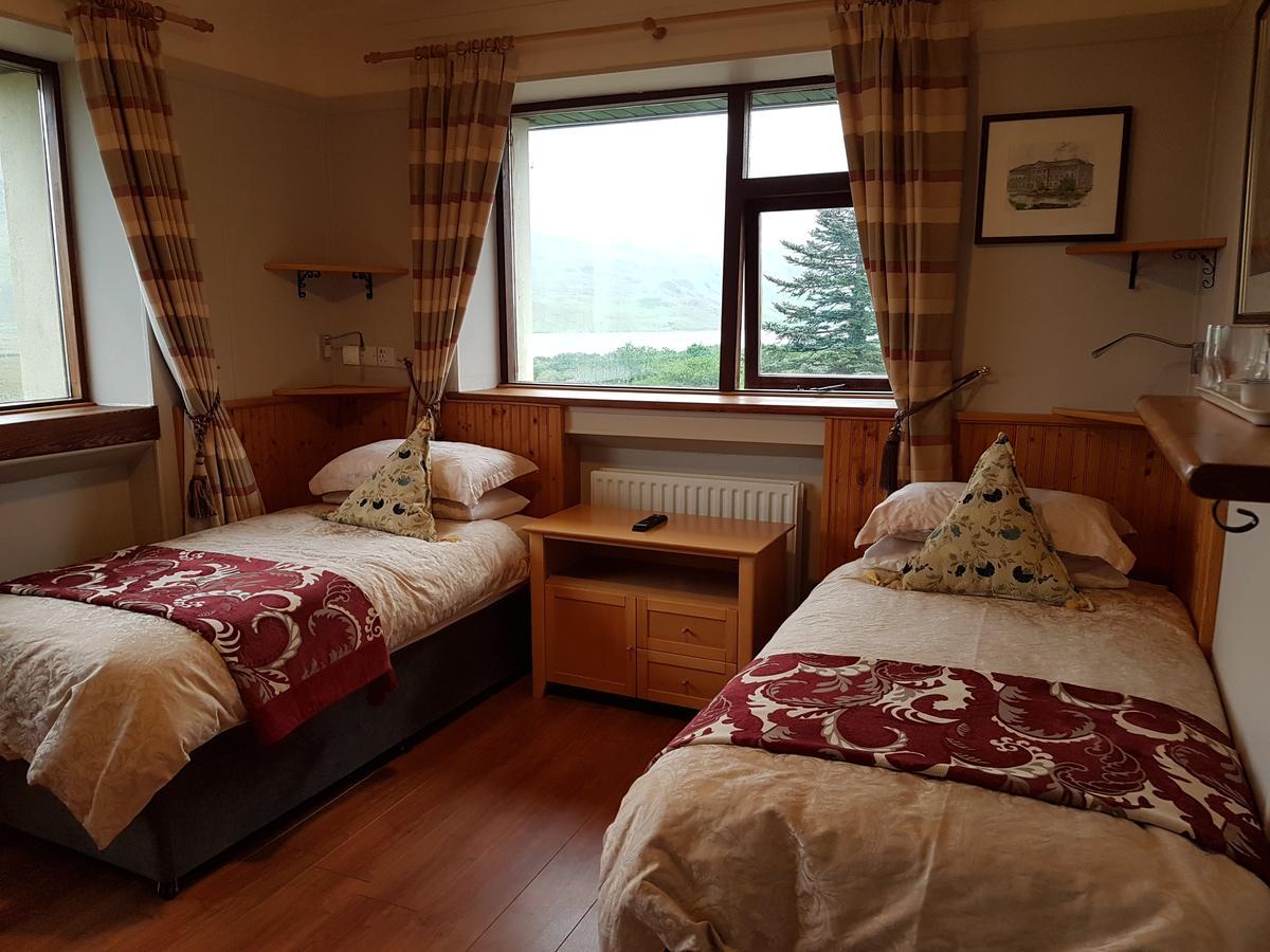 Hotel Kylemore Pass